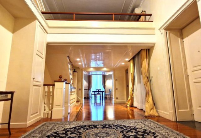 Prestigious Residence with Terrace in the center of Naples