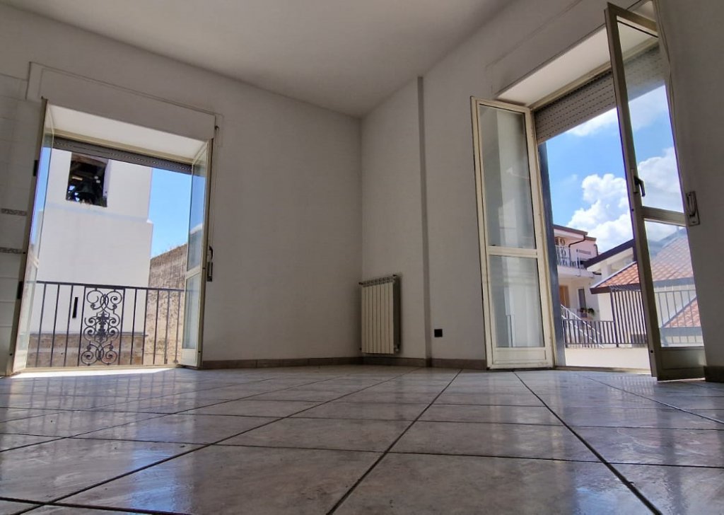 Sale Apartments Aversa - Italy - Apartment with terrace Locality 