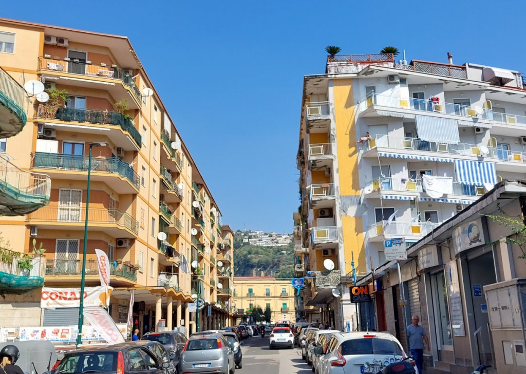Vendita Appartamento Napoli - Appartamento con terrazzo Zona Soccavo Località Soccavo