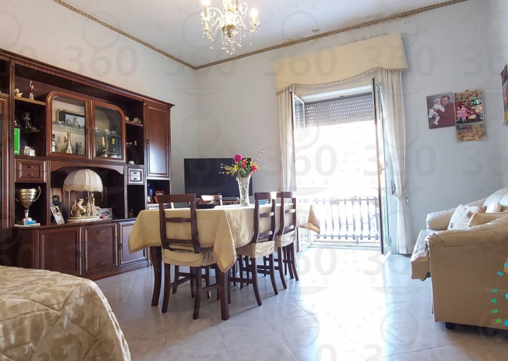 Apartments for sale  88 sqm, Naples, locality San Ferdinando