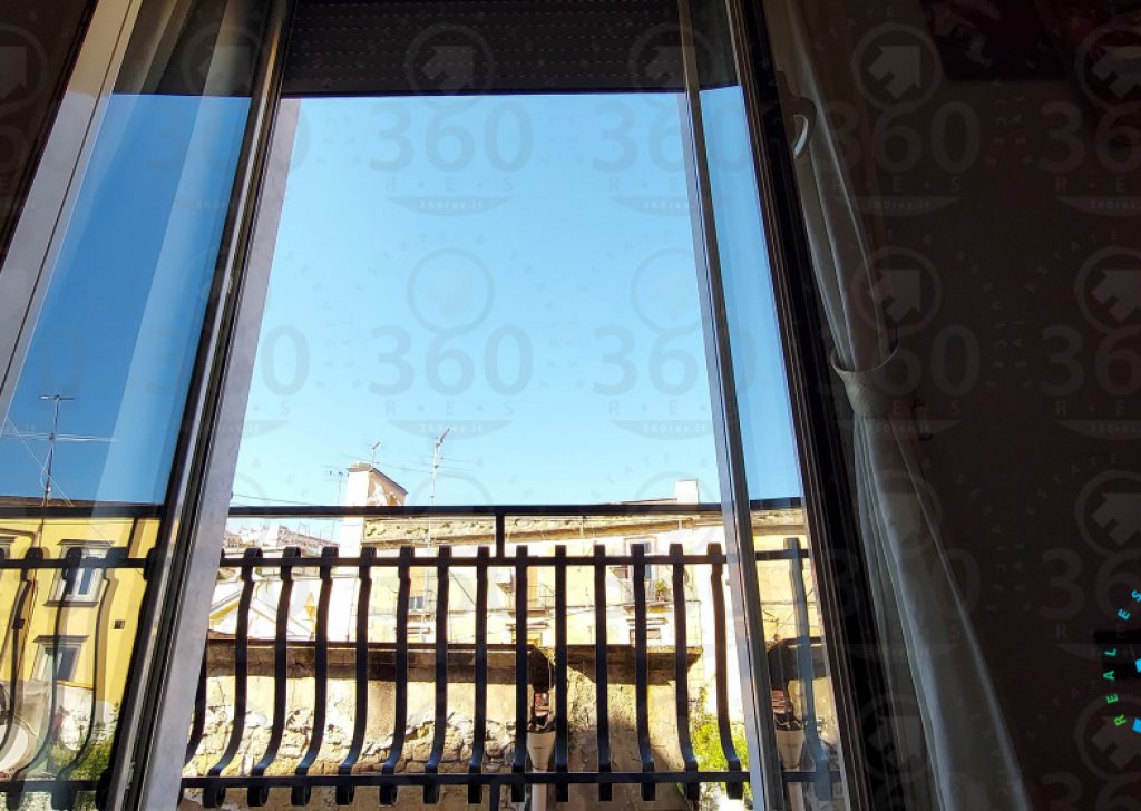 Appartamento trilocale in vendita  88 m², Napoli, località San Ferdinando
