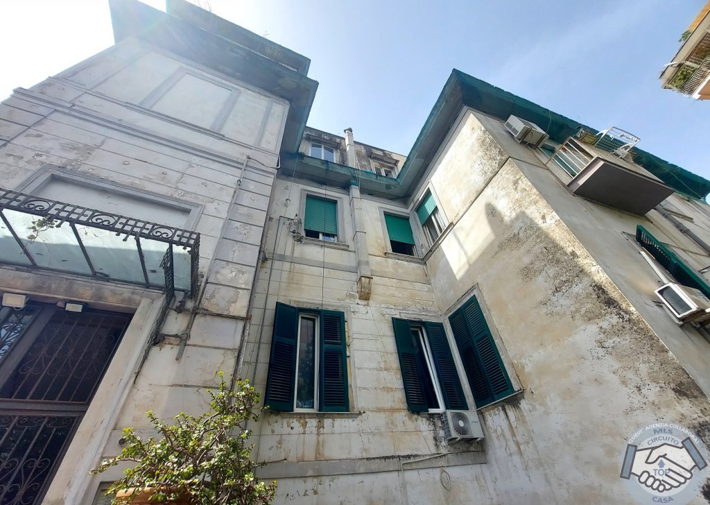 Sale Apartments Naples - Three-room apartment in Via G. Gigante Locality 