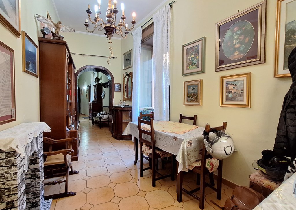 Apartments for sale  corso Umberto I 321, Naples, locality Pendino