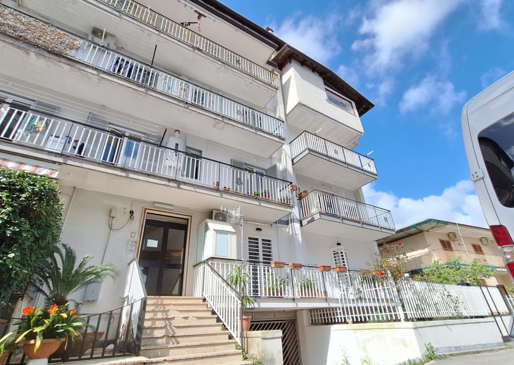Appartamento trilocale in vendita , Marano di Napoli