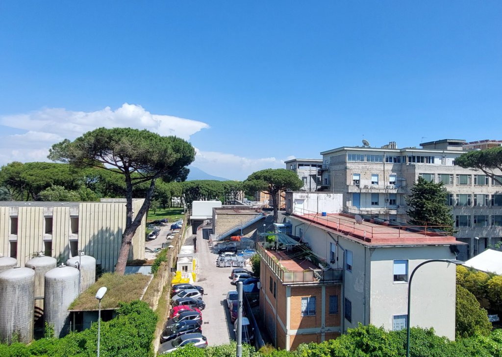 Vendita Appartamento Napoli - Bilocale Zona Ospedaliera Località Zona Ospedaliera